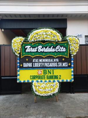 Papan Bunga Duka di Cimaja