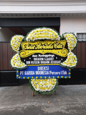 Papan Bunga Duka di Cimaja